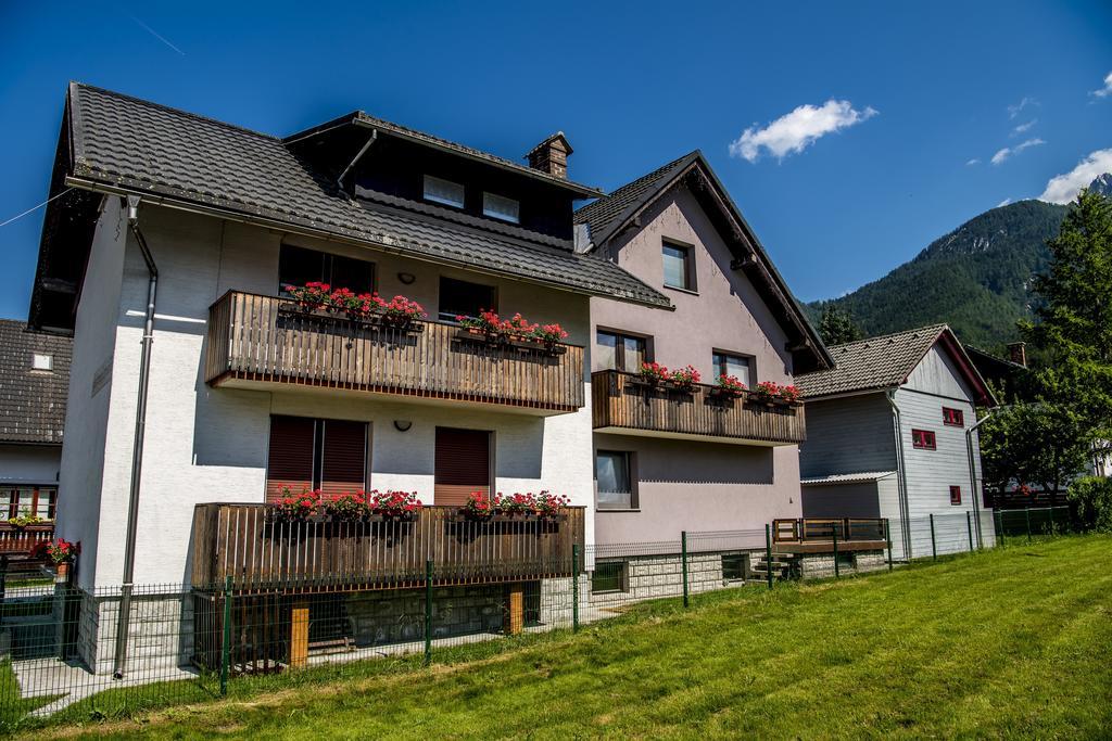 Apartments And Holiday Home Grohar Kranjska Gora Exterior foto